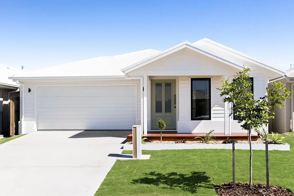 Banya 4 Bedroom Brand New Build: Elegant Interiors, Family-Friendly Floor Plan