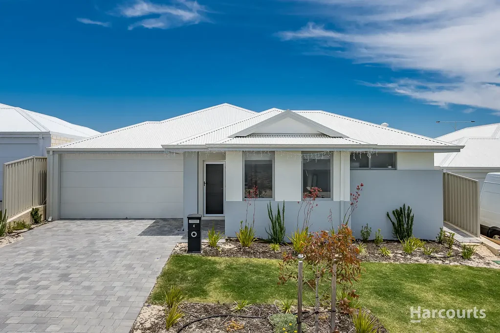 4 Mayflower Avenue, Alkimos, WA 6038