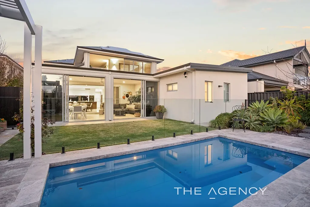 Iluka 4房  MODERN COASTAL MASTERPIECE