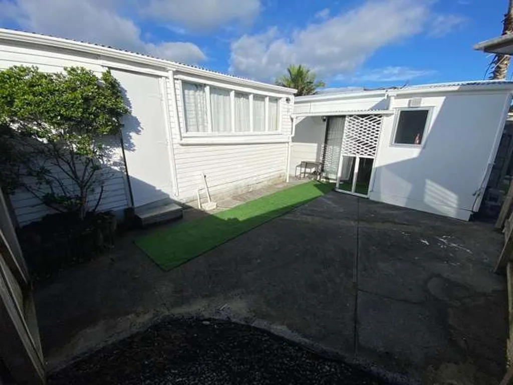 51 Captain Scott Road, Glen Eden, Auckland