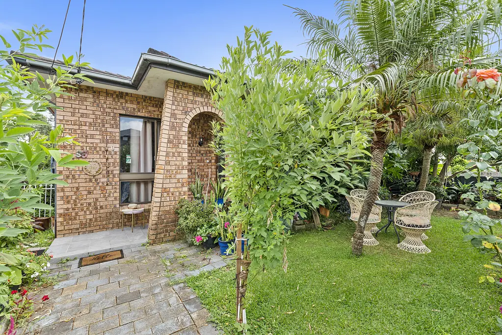 West Ryde 7غرفة نوم Size, scope & position combine in this potential-packed property