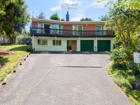 27 Crompton road, Massey