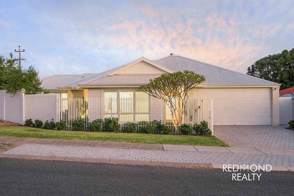 14 Howitt Road, Padbury, WA 6025