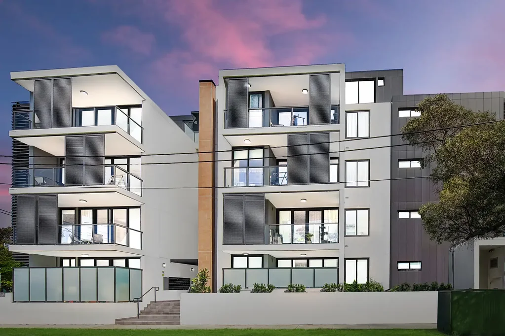 Strathfield 1房 优越地段利物浦路旁 高端开放奢居 海滨公园高尔夫 优雅厨卫设计 宽敞阳台享景 首房优选 投资良机 Quality apartment in convenient lifestyle address