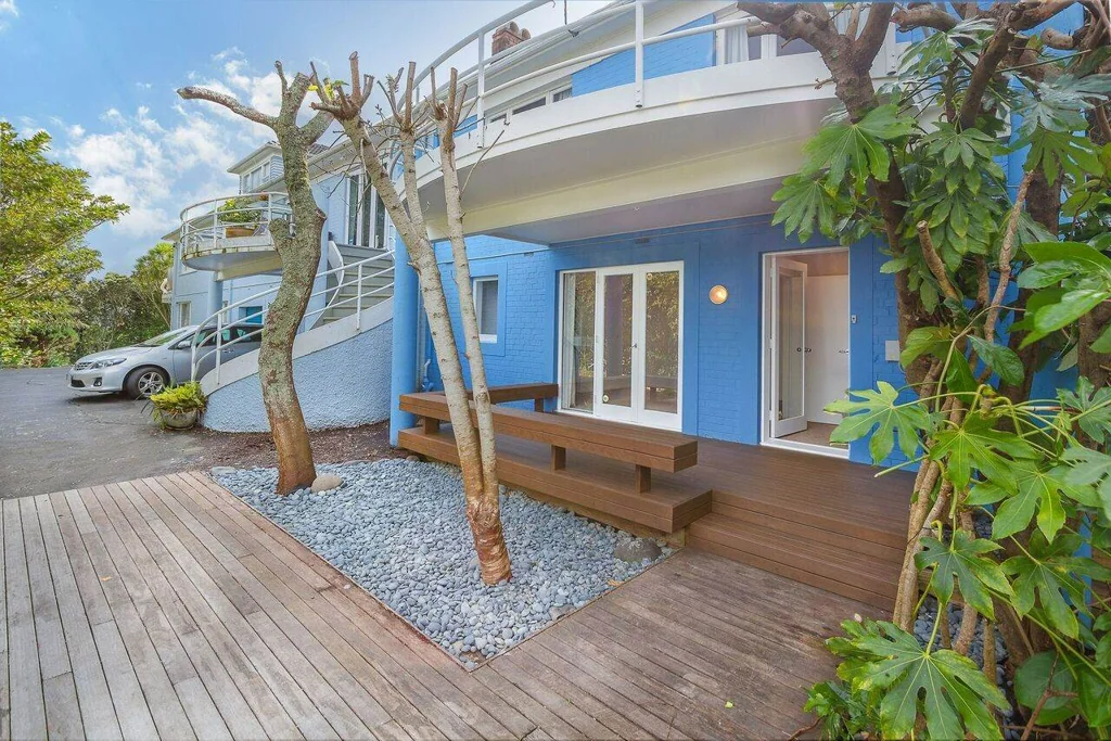 Comfortable Family Living in a Prime Epsom Loc...