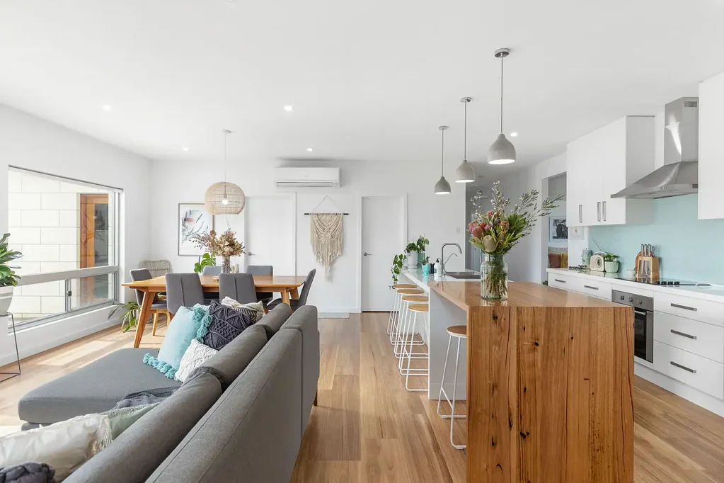 Penola 4ਬੈੱਡਰੂਮ Quality craftsmanship on display in Penola within this picture-perfect family home