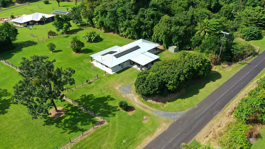 Bulgun 4غرفة نوم Acreage with Modern Home