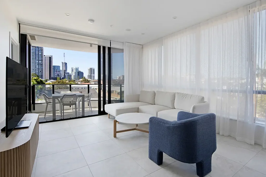 Stunning Three bedroom Apartment