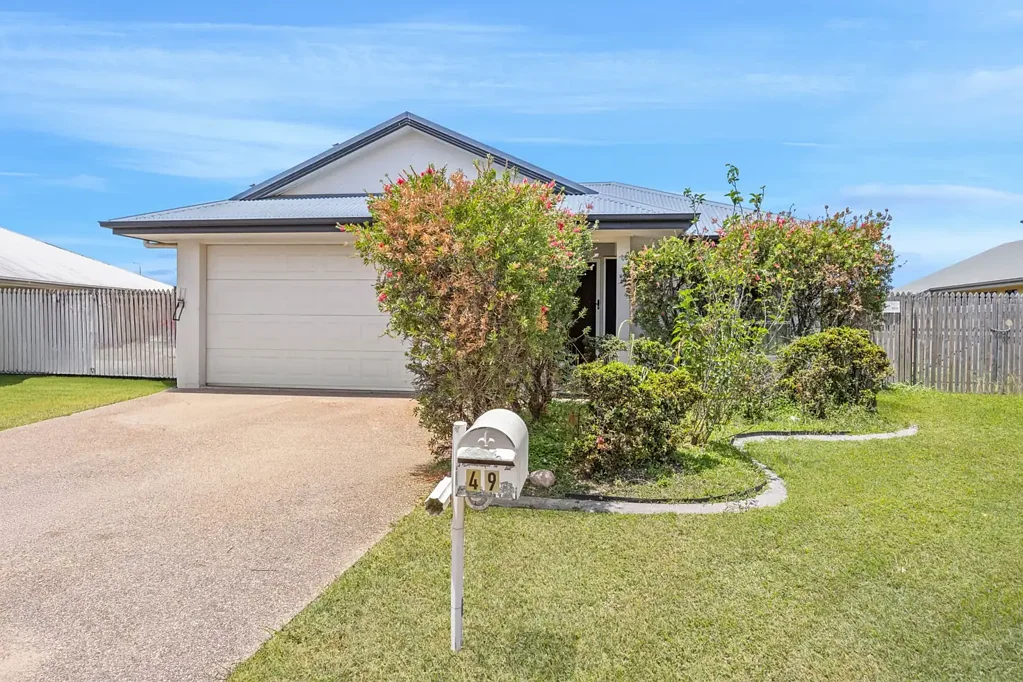 Labas ng Bahay - 49 Malabar Street, Condon, QLD 4815