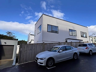 18 Waka Street, Albany, Albany, North Shore City