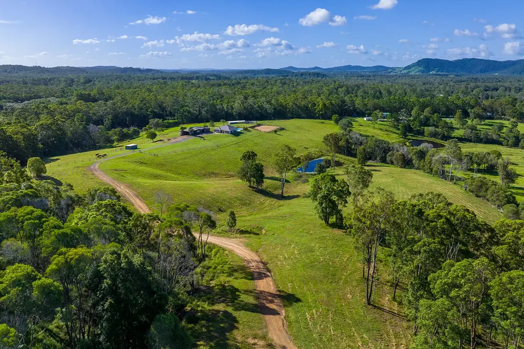 Traveston 4房  136-Acre Lifestyle Property: Nothing Compares…
