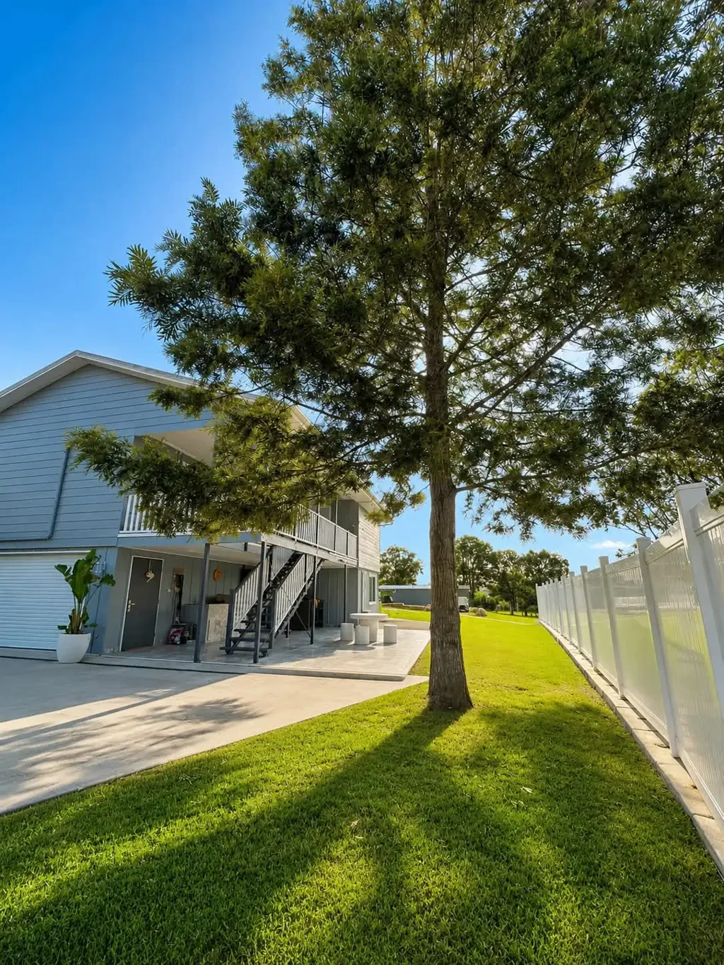 Regency Downs 3ห้องนอน Stunning Renovated Acreage Living with Space, Style and Future Potential