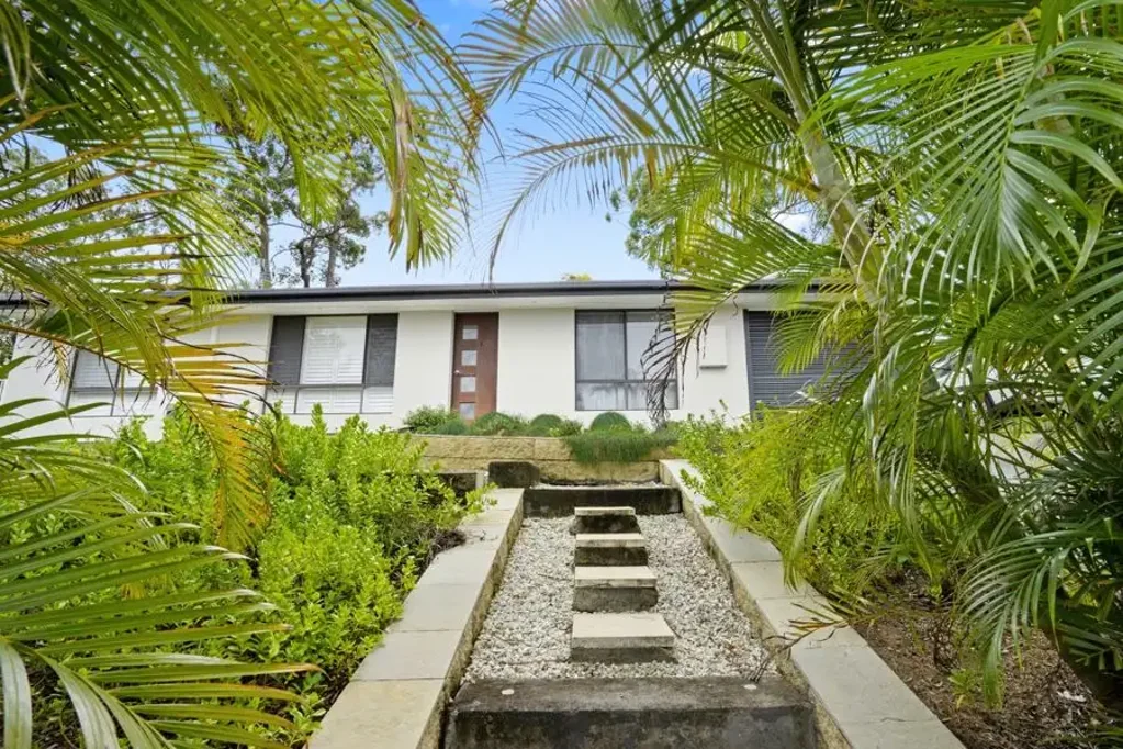 Family Home in Quiet Cul-de-sac