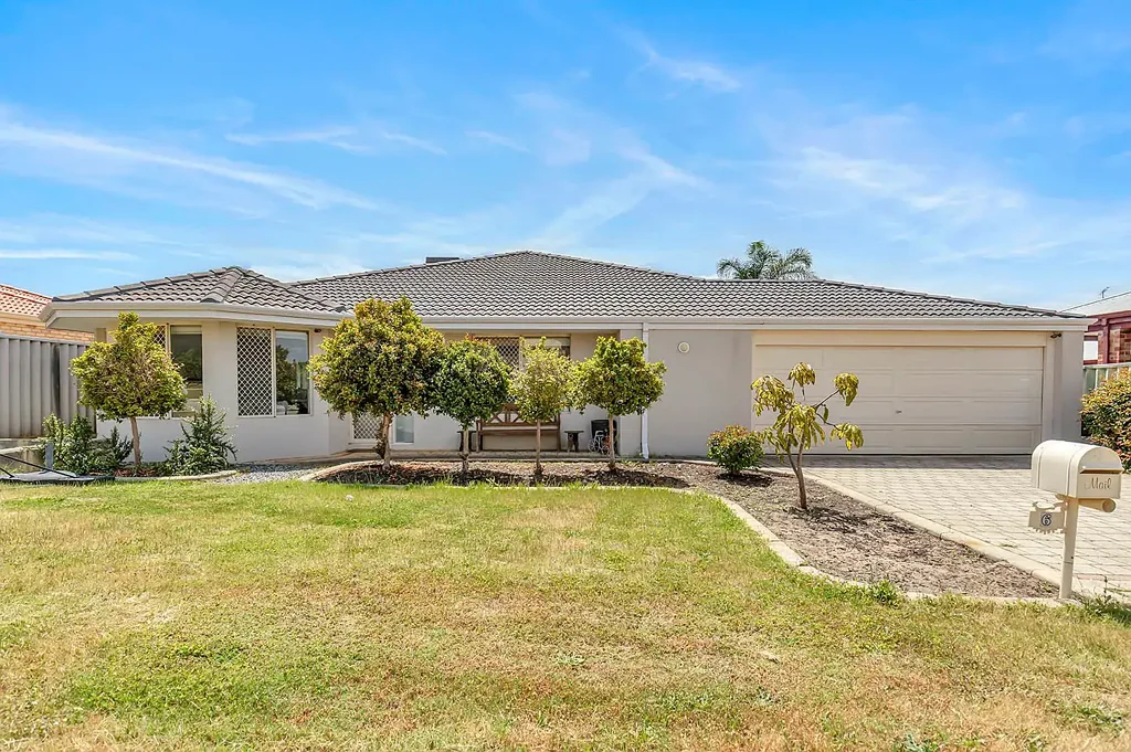 6 Holyrood Close, Orelia, WA 6167