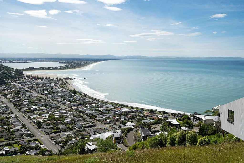 Sumner A View Worth Building For!