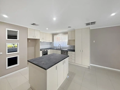 4 Bruce Street, West Wodonga, VIC 3690, 3 habitaciones, 1 baños, House