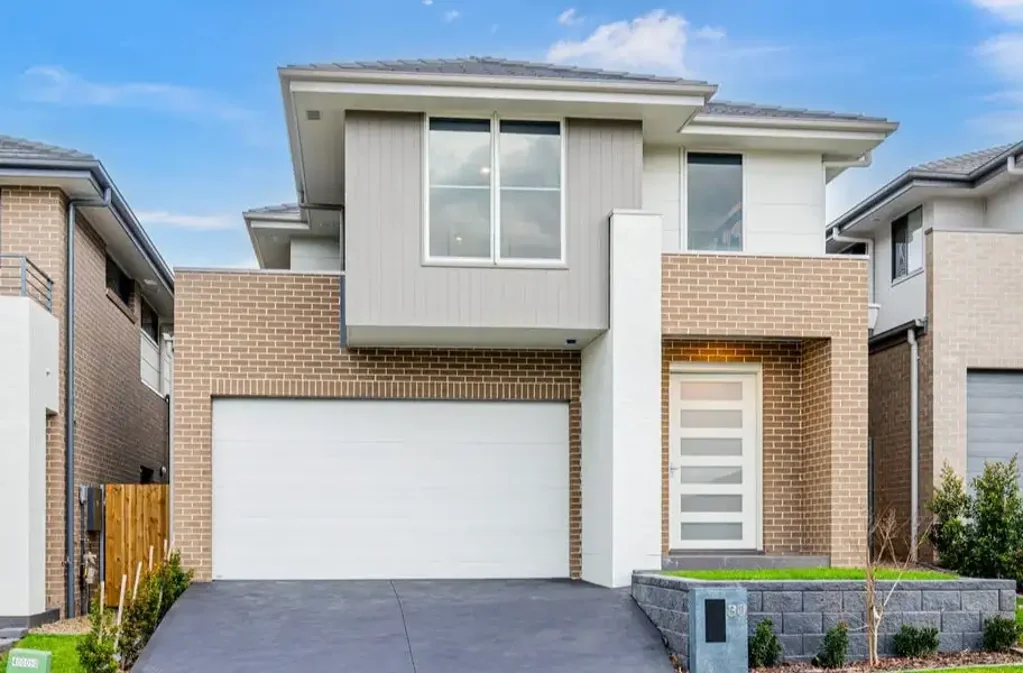 Spacious Home in Box Hill
