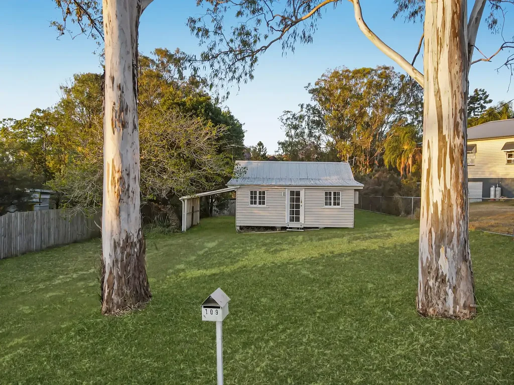 109 Pine Mountain Road, Brassall, QLD 4305
