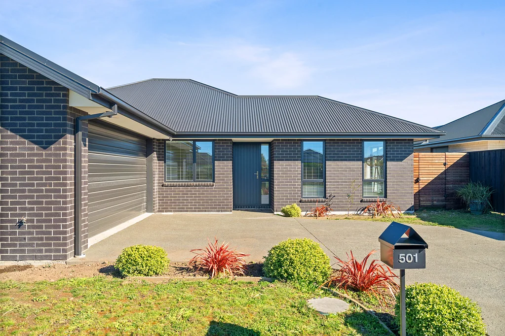 Rolleston 4Kwarto Modern elegance meets effortless living