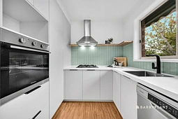 2/1 McClelland Drive, Mill Park