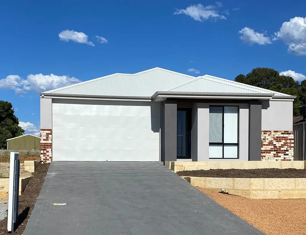 8 Ray Road, Swan View, WA 6056