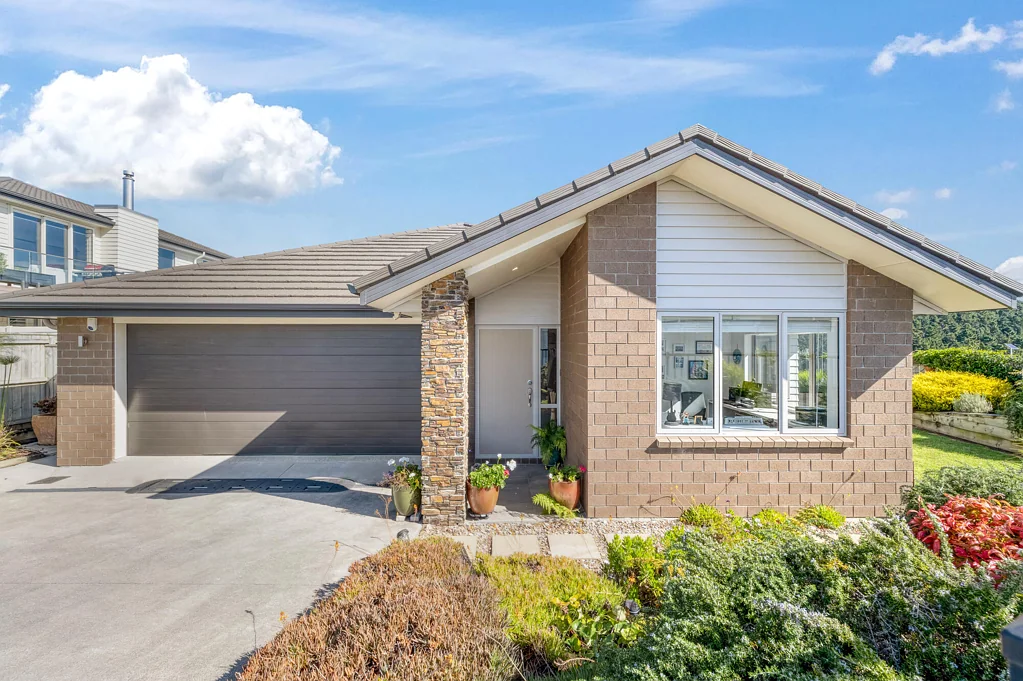 Maraetai 4房  Urgent Sale: Vendors Have Bought!