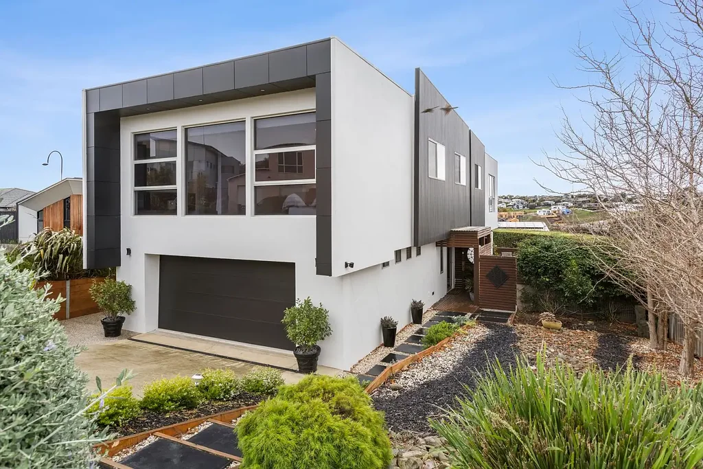Torquay 4房  Modern Coastal Living