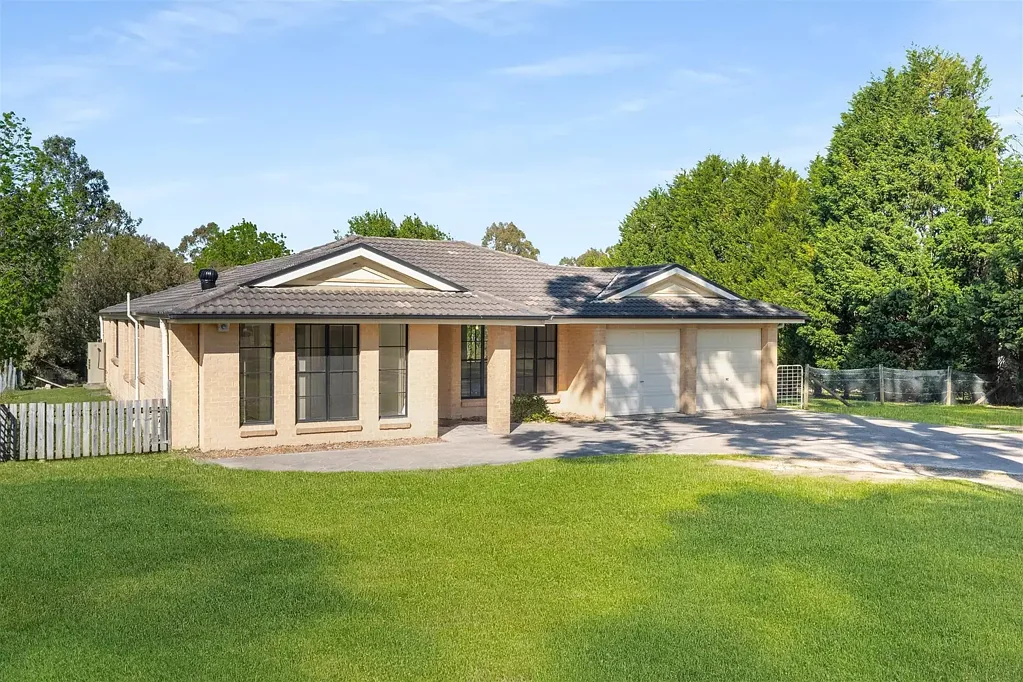 Bowral 4Phòng ngủ A spacious and beautifully balanced family home
