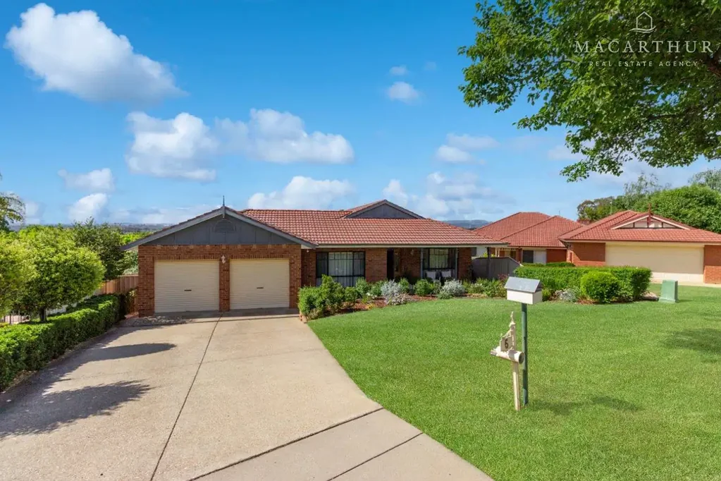 Tatton 4ห้องนอน Family Entertainer in a Peaceful Tatton Cul-de-Sac