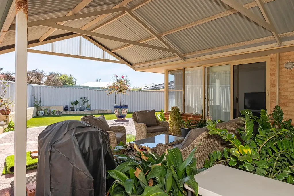 Cervantes 3 Bedroom Coastal Charmer!