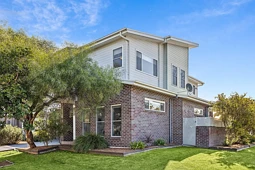 21 Galleon Avenue, Shell Cove