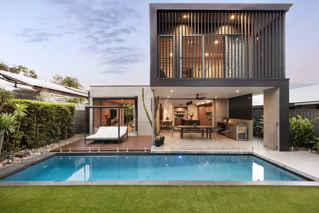 Yaroomba 4房  Architectural Beach House, 150m to the Ocean