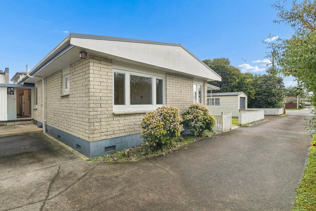 Papakura 3غرفة نوم FREEHOLD FAMILY FAVOURITE – ACT FAST!