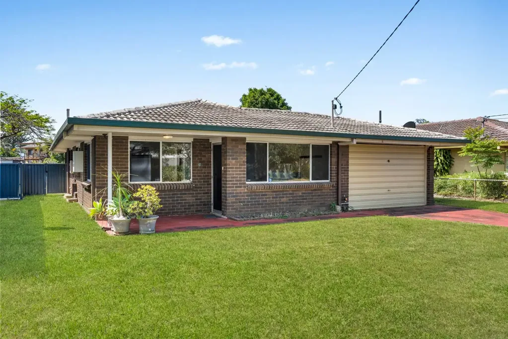 4 Fifteenth Avenue, Brighton, QLD 4017