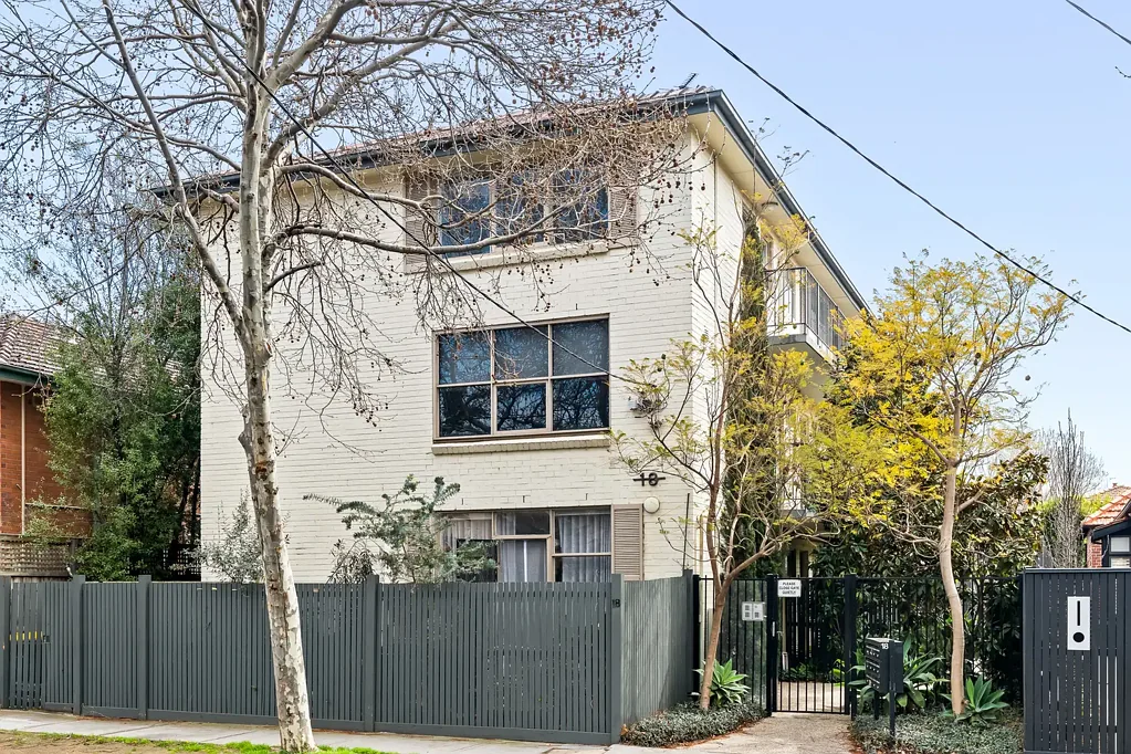 7/18 Pine Avenue, Elwood, VIC 3184