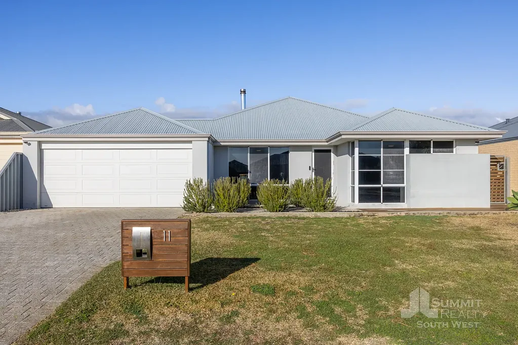 Dalyellup 4房  Spacious Living Inside & Out