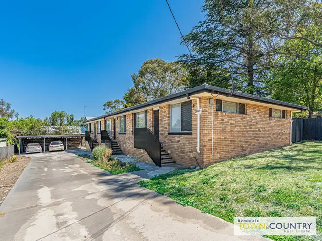 2/12 College Avenue, Armidale, NSW 2350