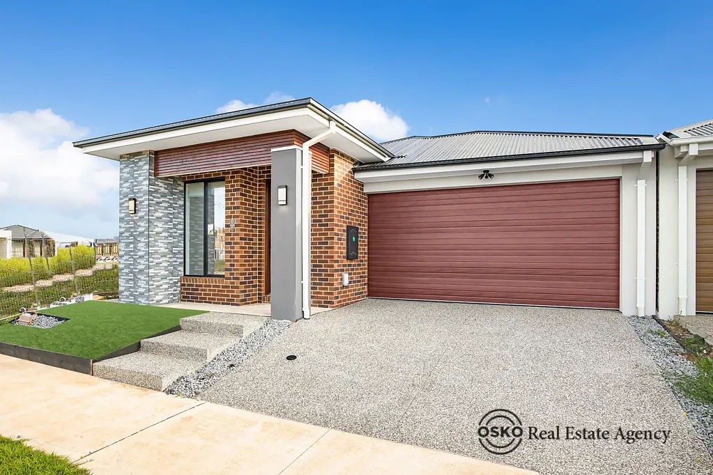 3 Castello Drive, Deanside, VIC 3336