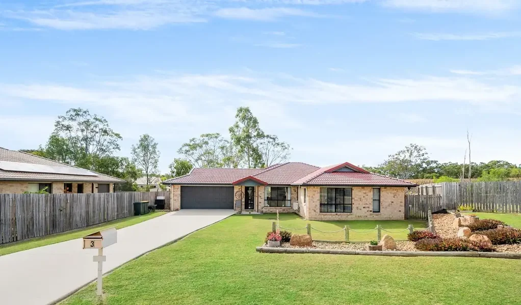 SPACIOUS 4-BEDROOM HOME IN QUIET GLEN EDEN CUL-DE-SAC