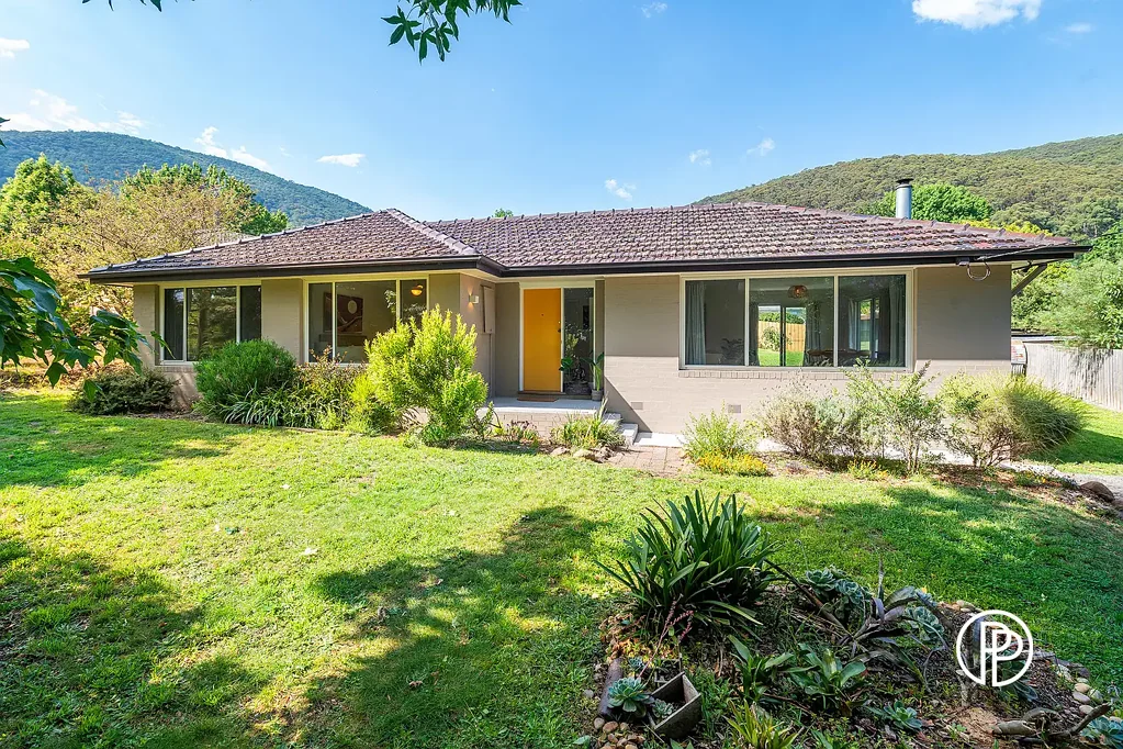 2 Sylvan Avenue, Warburton, VIC 3799