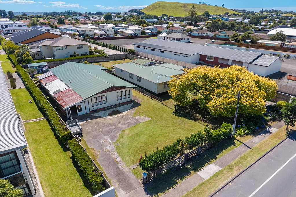 65 & 67 McKenzie Road, Mangere Bridge, Manukau City, Auckland