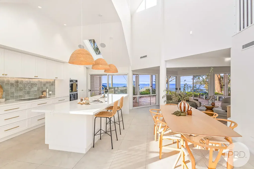 Salamander Bay 5ห้องนอน Unsurpassed Premier Address - An Opportunity Not To Be Missed!