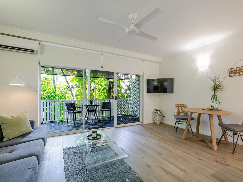 Port Douglas 1房  RENOVATED TROPICAL RETREAT IN THE HEART OF PORT DOUGLAS