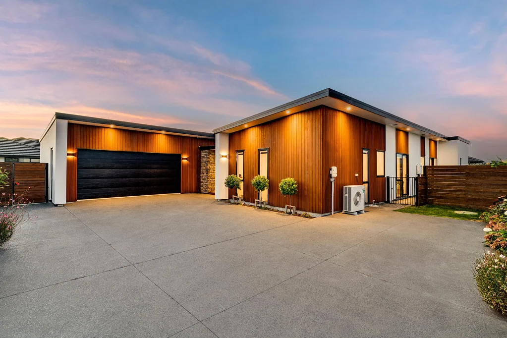 Halswell 4कमरा Rare High-Spec Family Living in Private Cul-de-Sac