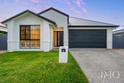 16 Benson Street, Ormeau