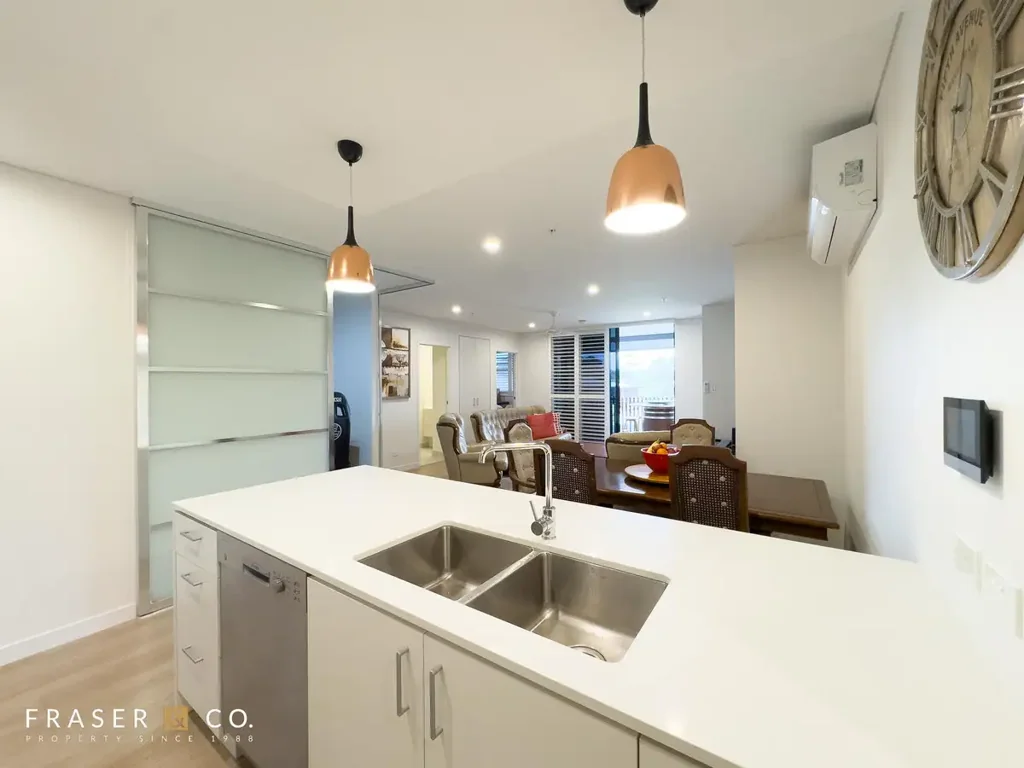 Cleveland 2房 Bayside Cleveland 精巧布局公寓，高档配置，带独立书房 Smart Bayside Layout with Premium Inclusions & Dedicated Study