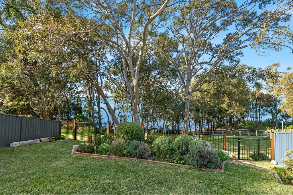 Buff Point 2 Bedroom Peace & Privacy Waterfront