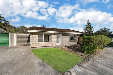 Manurewa 2 Bedroom Brick & Tile Will Make You Smile!