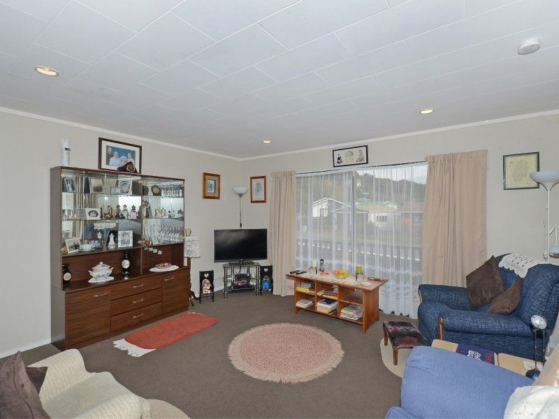 72- Gemstone Drive, Birchville, Upper Hutt, 3 phòng ngủ, 1 phòng tắm