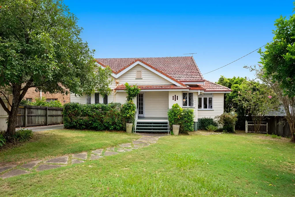 Camp Hill 3 Bedroom A Timeless Masterpiece with Endless Potential in Camp Hill